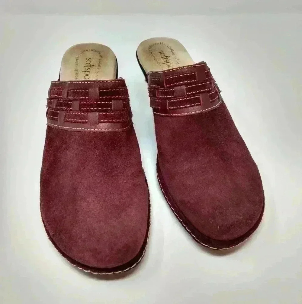 Softspots burgundy mules sz8